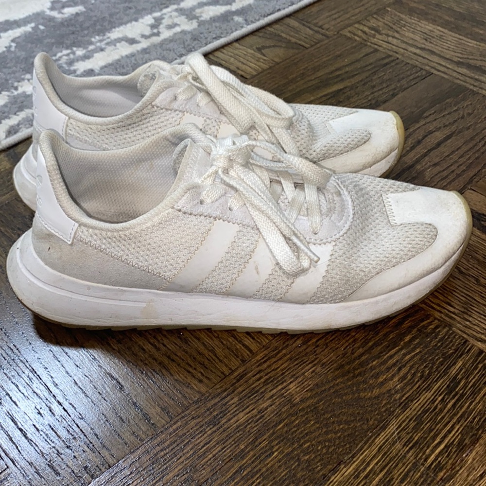 White Adidas flash runner women sneakers